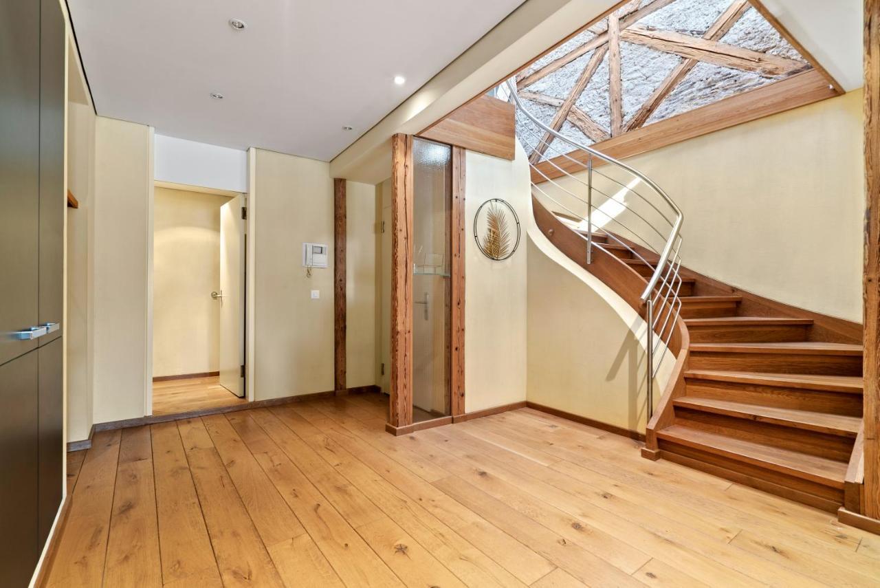 A&y Oldtown Penthouse Loft Apartment *